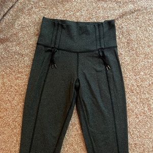 Lululemon yoga pants